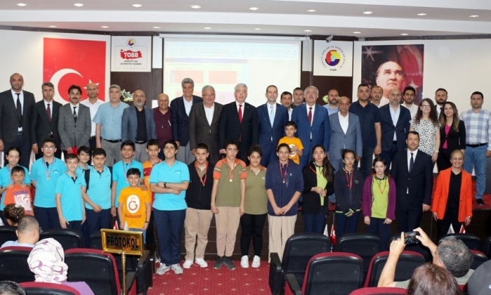 Ortaokullar Arası Bilgi Yarışması Yapıldı   