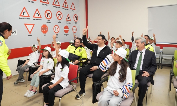 Başkan Yılmaz, Geleceğin Şoförleriyle Buluştu   