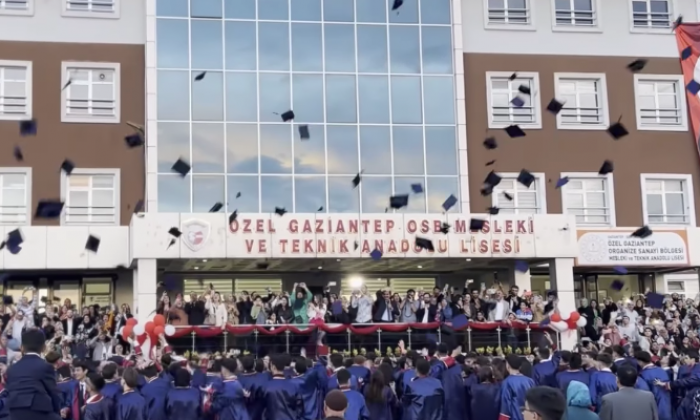 Gaziantep OSB Koleji'nde mezuniyet coşkusu