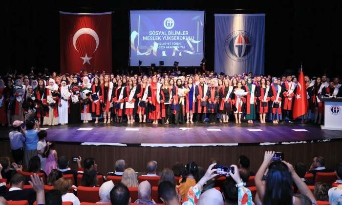 GAÜN’de diploma heyecanı