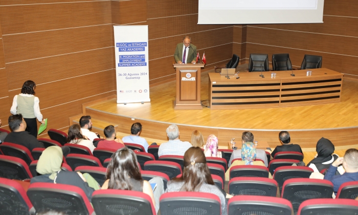 GAÜN’de Göç ve İstihdam akademisi başladı