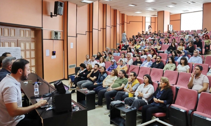 Güzel Sanatlar Fakültesinde oryantasyon toplantısı