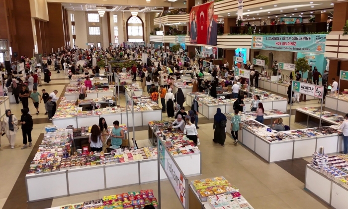 Şahinbey Kitap Fuarları’na yoğun ilgi