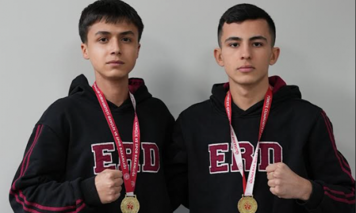 Erdem Koleji’nden Çifte Şampiyonluk