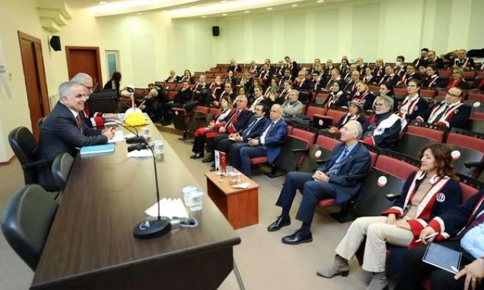 Üniversitemizi Daha İleriye Taşımak İçin Birlikte Çalışmalıyız