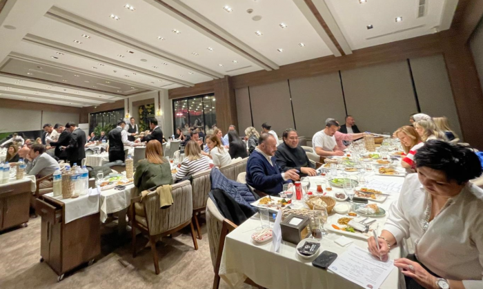 GKV Mezunları İftar Yemeğinde Buluştu