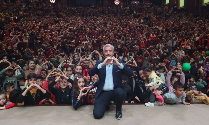 Tahmazoğlu’ndan 23 Nisan Çocuk Şenliğine Davet