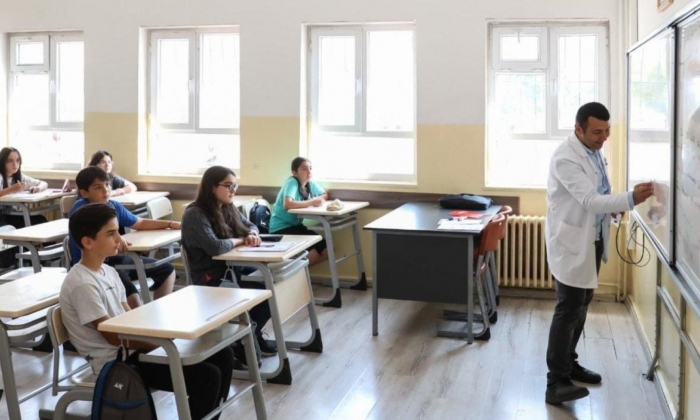 Öğretmenlerin İl İçi İsteğe Bağlı Yer Değiştirme Sonuçları Açıklandı