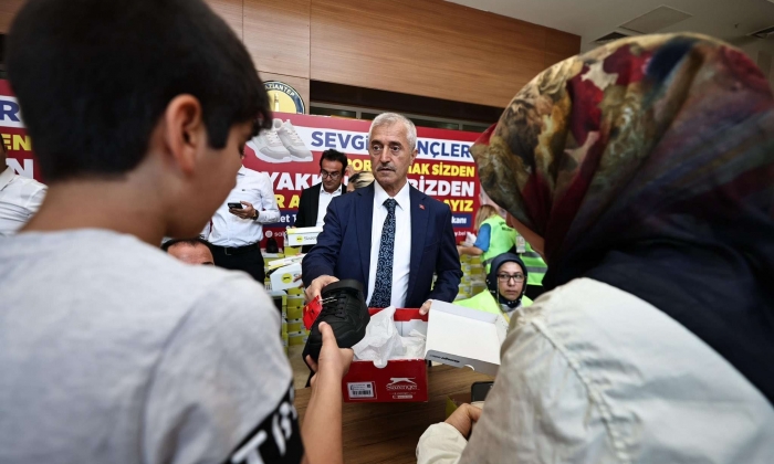 Gaziantep’te öğrencilere karne hediyesi