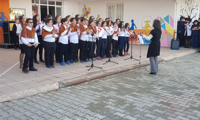 Ada Koleji'nde kurtuluş günü kutlaması