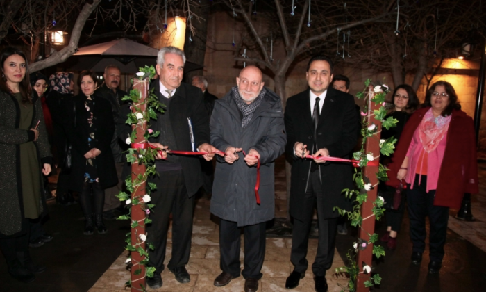 GAÜN Öğretim Görevlisi Aliyev’den anlamlı sergi