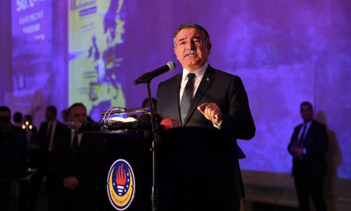 MEB'den müjde: Öğrencilere bilgisayar dağıtılacak