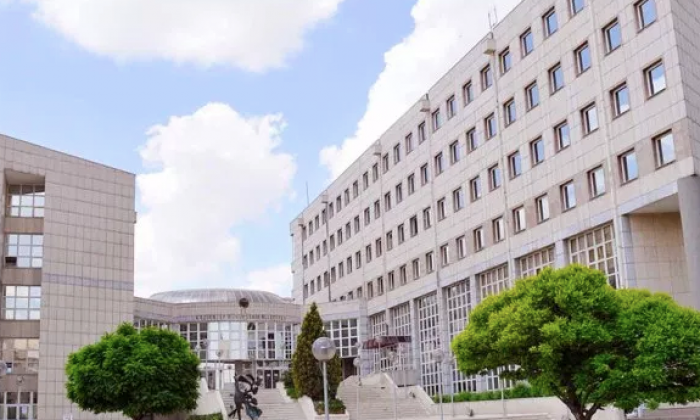 Büyükşehir Belediyesi okullara spor malzemesi dağıtacak