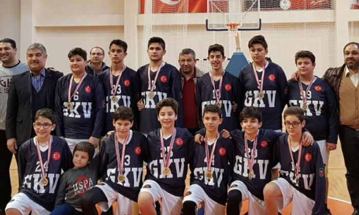 Gaziantep Kolej Vakfı Baskette Namağlup Unvanla Bölge Şampiyonu