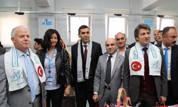 Hacı Sani Konukoğlu Mesleki ve Teknik Anadolu Lisesi'ne triko bölümü