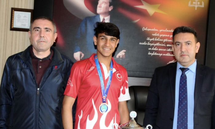 Liseli Seyit Battal’ın büyük başarısı