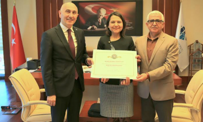 Bu nişan HKÜ'ye yakıştı