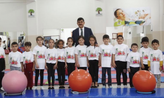 Binlerce öğrenci sporla buluştu