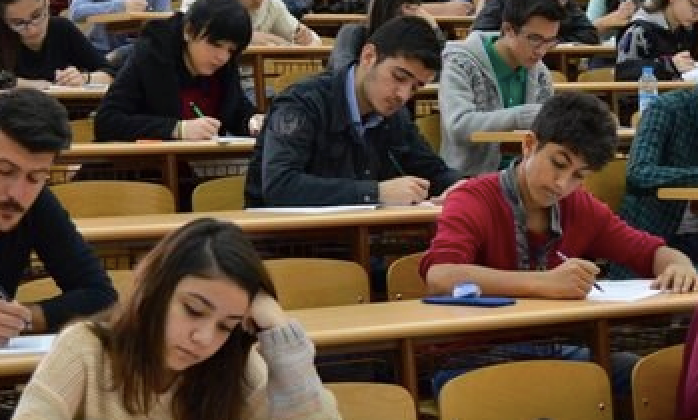 YKS’nin ilk oturumu TYT tamamlandı