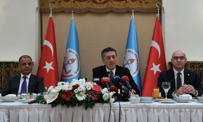 Bakan Selçuk, medya temsilcileriyle bir araya geldi