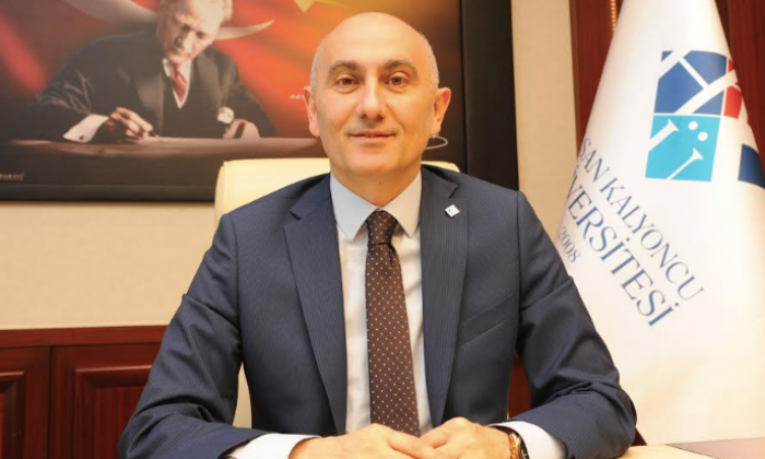 Üstün performansa altın ödül