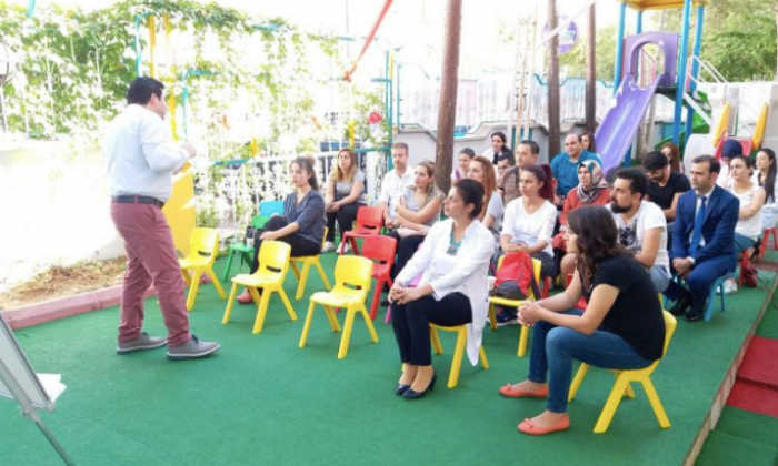Şirinler Kreş’ten Ebeveynlere uyum semineri