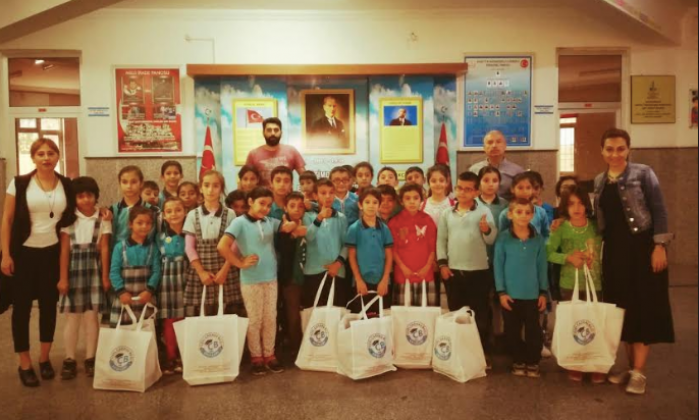 Çağdaş Bilgi Okulları öğrencilerinden örnek davranış