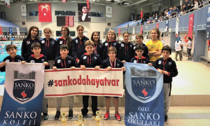 Yüzme yarışmasına SANKO damgası
