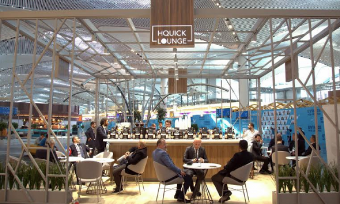 HKÜ’nün kendi markası dünyanın en büyük havalimanında