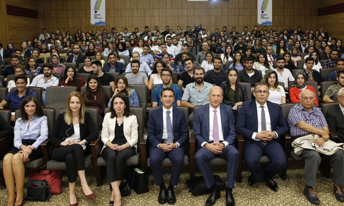 İİBF Öğrencilerinden “Herkes için Ekonomi” Programına Yoğun İlgi