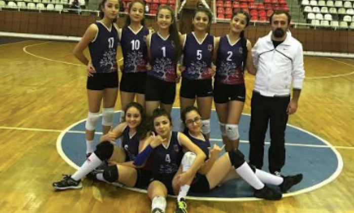 Ada Okulları Voleybolda da iddialı