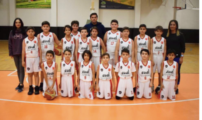 Uygar Kolejinden basketbol başarısı