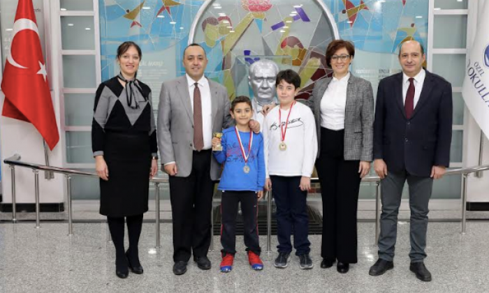 SANKO Okulları öğrencisi satranç turnuvasında birinci oldu