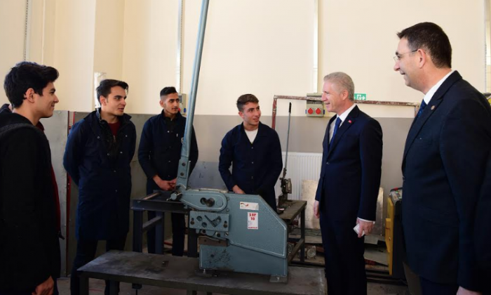 Vali Gül: Meslek lisesi memleket meselesi