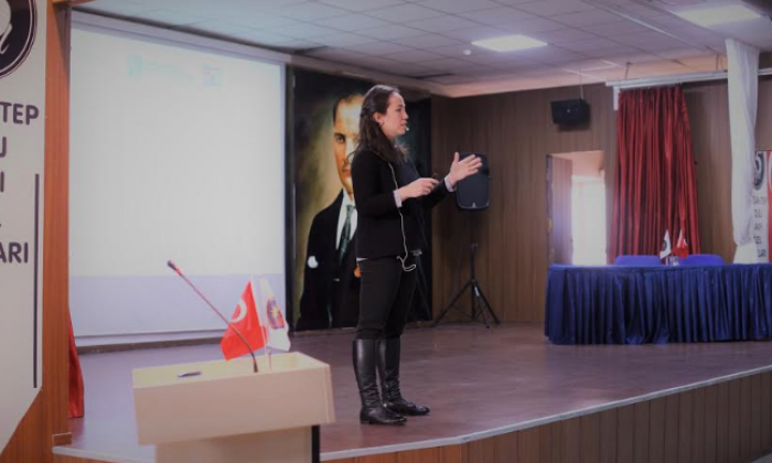 GKV’li Gözde Şekercioğlu’ndan  “İç Sesin Senin Rehberin” söyleşisi