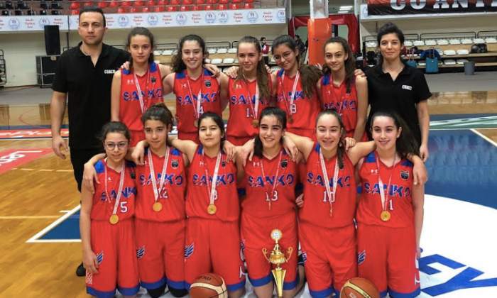 SANKO Okulları Yıldız Kız Basketbol Takımı il birincisi oldu