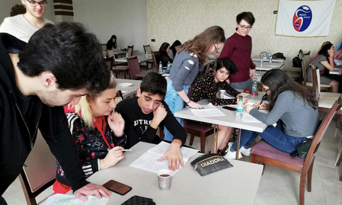 Seçkinli öğrenciler YKS kampında