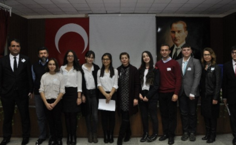 Gaziantep Kolej Vakfı Cemil Alevli Kolejinde insan hakları etkinliği
