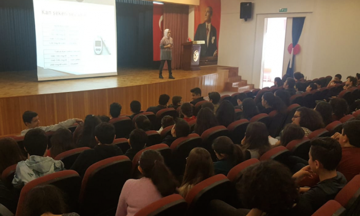 Seçkin Koleji'nde diyabet eğitimi verildi