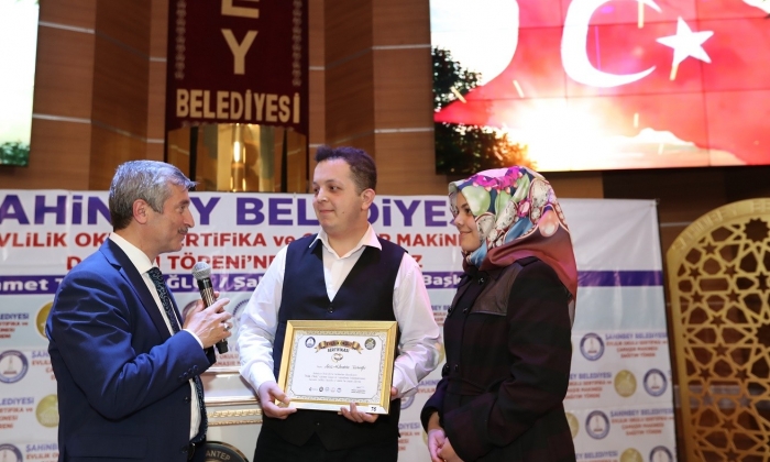 Evlilik Okulu’ndan 171 çift mezun oldu