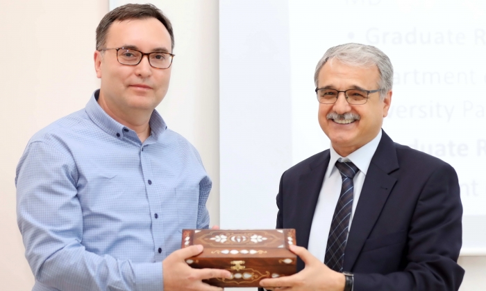 Prof Dr. Uzol’dan Uçak ve Uzay Mühendisliği Bölümü öğrencilerine seminer