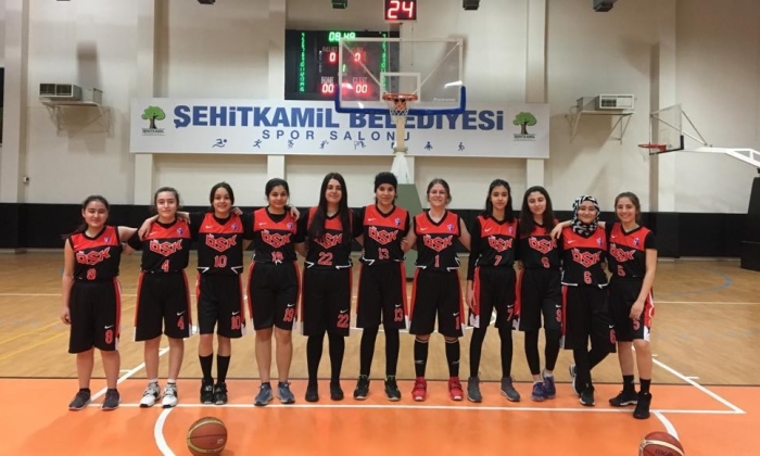 Özel Seçkin Koleji’nden basketbol derecesi