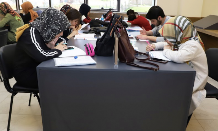 Gençlik kütüphanesine binlerce öğrenci kayıt yaptırdı