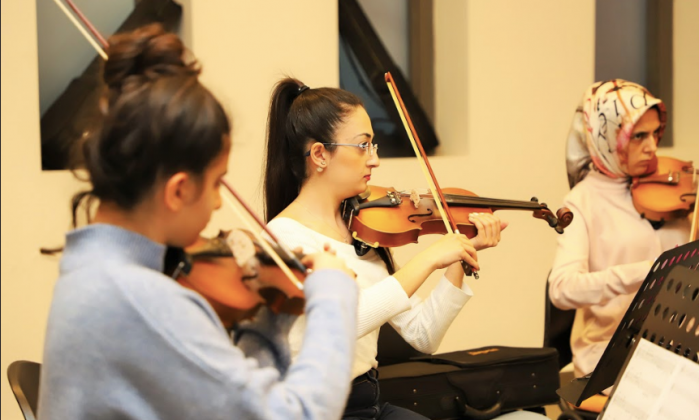 ŞSM'de açılan keman kursuna yoğun ilgi