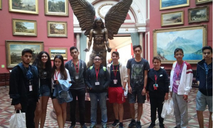 İngiltere’de Gaziantep Kolej Vakfı rüzgarı