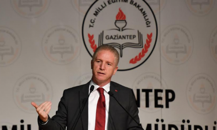 Vali Gül: Öğrenciler ikamet ettikleri yerdeki okula kaydolacak