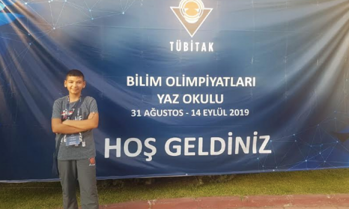 Seçkinli öğrencinin TÜBİTAK Bilim Olimpiyatları başarısı
