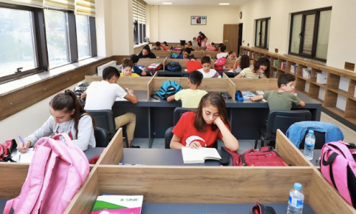 Gençlik kütüphanelerine yoğun ilgi