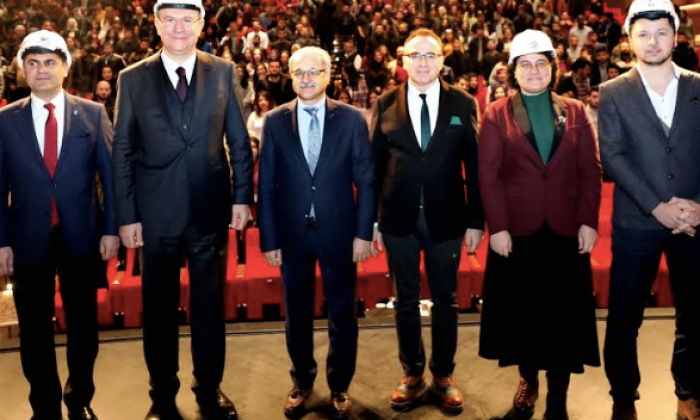 565 intörn mühendis daha sahada