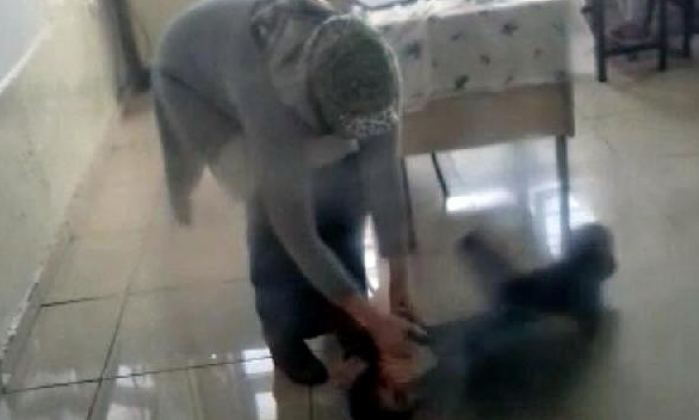 O öğretmen görevden alındı